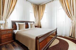 Отель Дом Москвы Сухум Люкс с кроватью размера «king-size» и балконом-7