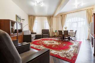 Отель Дом Москвы Сухум Апартаменты с 2 спальнями и гостиной -2